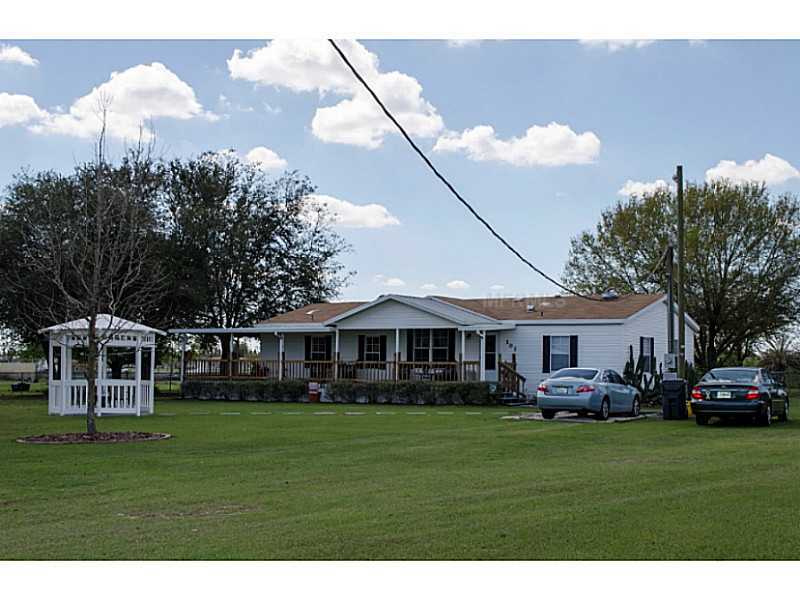 Property Photo: 307 Cesara Estates Drive FL 33860