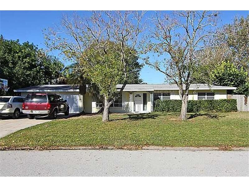Property Photo: 3714 Meyer Place FL 34239