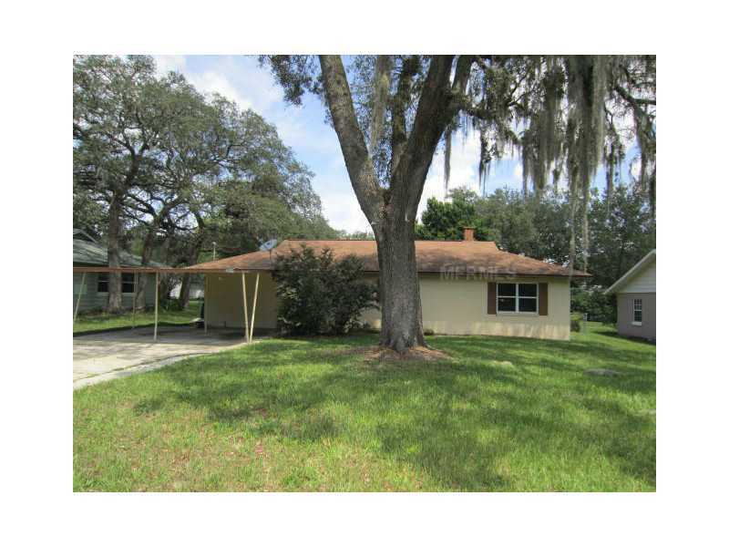 Property Photo:  2907 Pinetree Road  FL 32726 