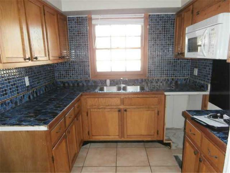 Property Photo: 330 Georgetown Drive 330 FL 32707