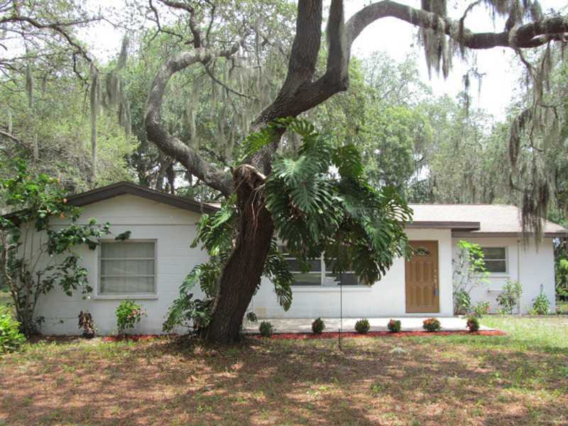 Property Photo:  7012 Illinois Avenue  FL 33534 