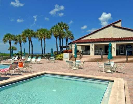 Property Photo: 2039 Gulf Of Mexico Drive 201 FL 34228
