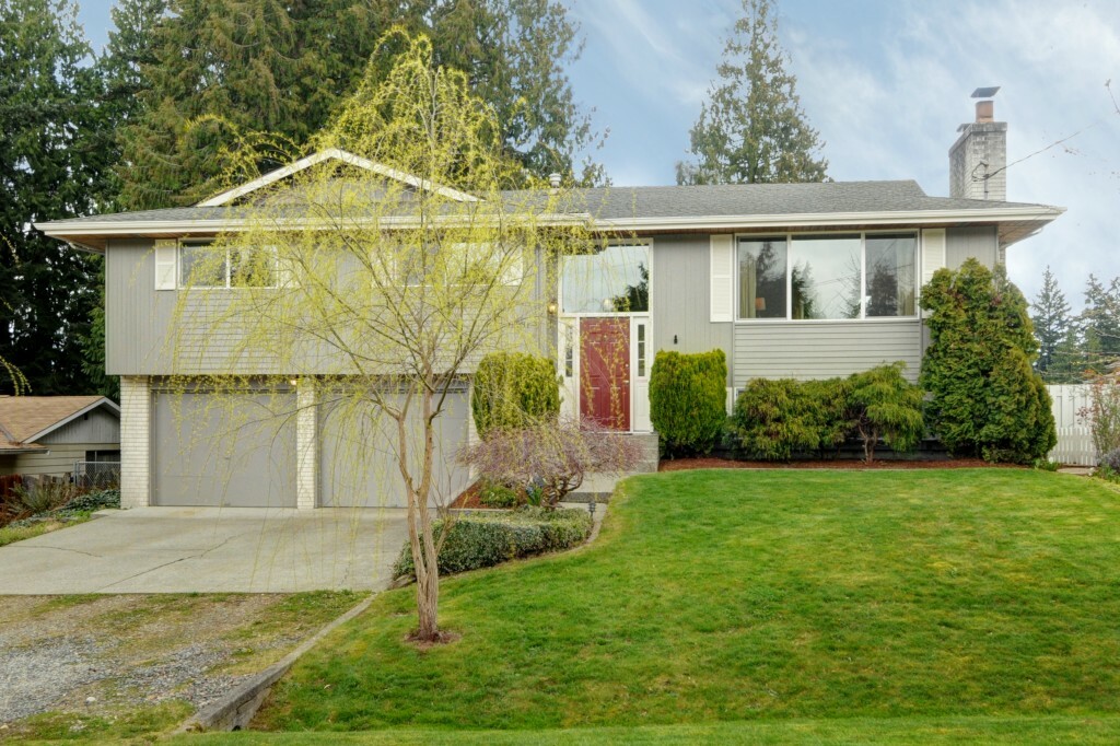 Property Photo:  12231 11th Dr SE  WA 98208 