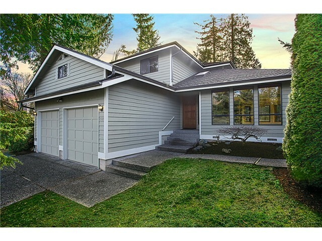 Property Photo:  21109 NE 43rd Place  WA 98074 