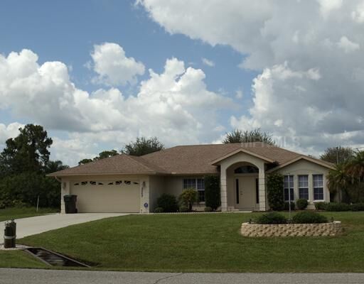 Property Photo:  5569 Fairlane Drive  FL 34288 