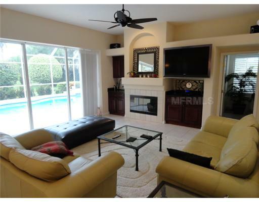 Property Photo:  8624 Woodbriar Drive  FL 34238 