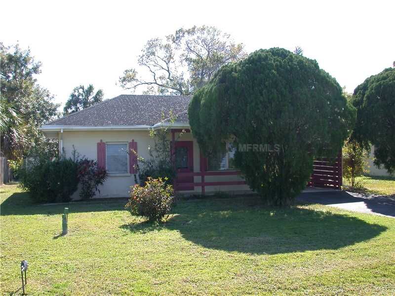 Property Photo: 3320 Williamsburg Street FL 34231