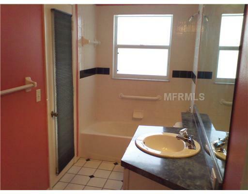 Property Photo:  4207 2nd Avenue E  FL 34208 