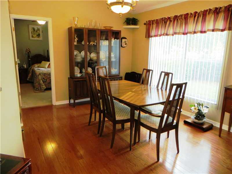 Property Photo: 1228 Countrywind Drive FL 32703