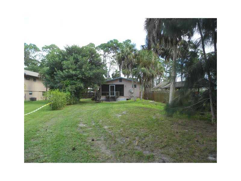 Property Photo:  10 Glenwood Avenue  FL 34229 