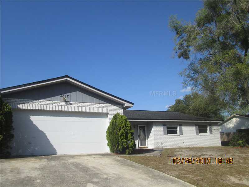 Property Photo:  3812 Treadway Drive  FL 33594 