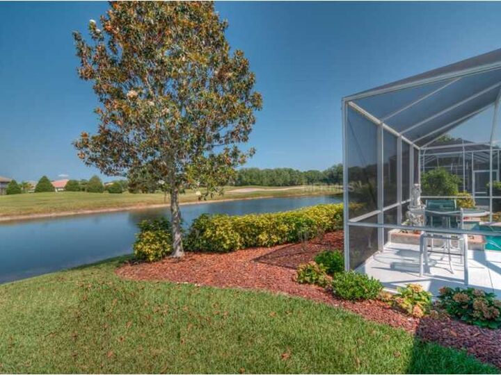 Property Photo: 608 Planters Manor Way FL 34212