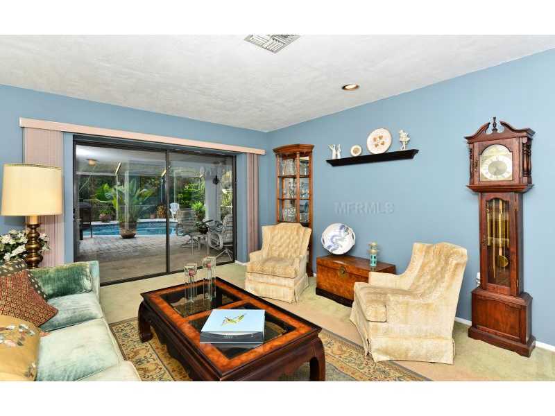 Property Photo: 4310 Pasadena Court FL 34233