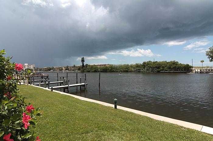 Property Photo: 9000 Midnight Pass Road 5 FL 34242
