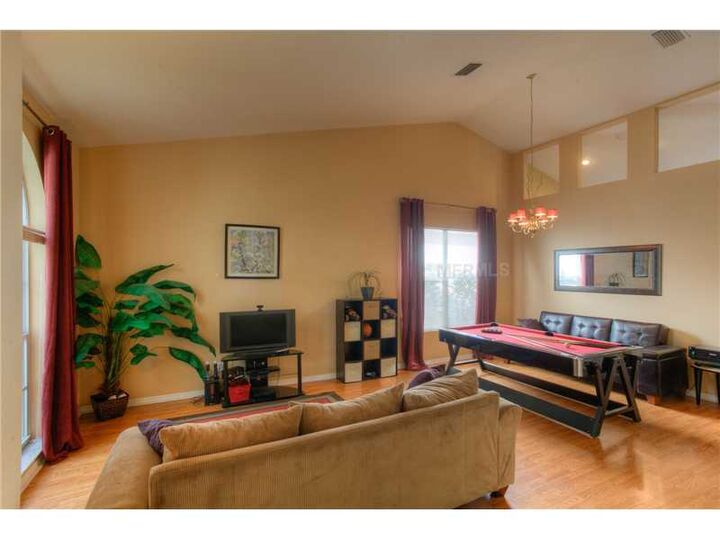 Property Photo: 9405 Oak Meadow Court FL 33647