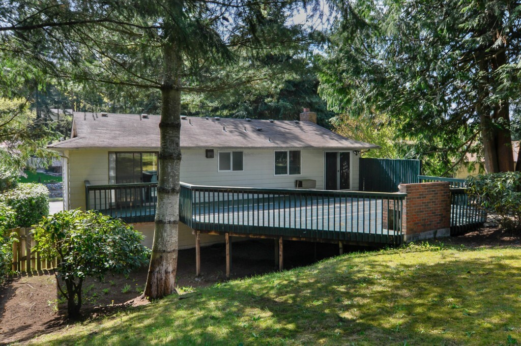 Property Photo:  5705 172nd Place SW  WA 98037 