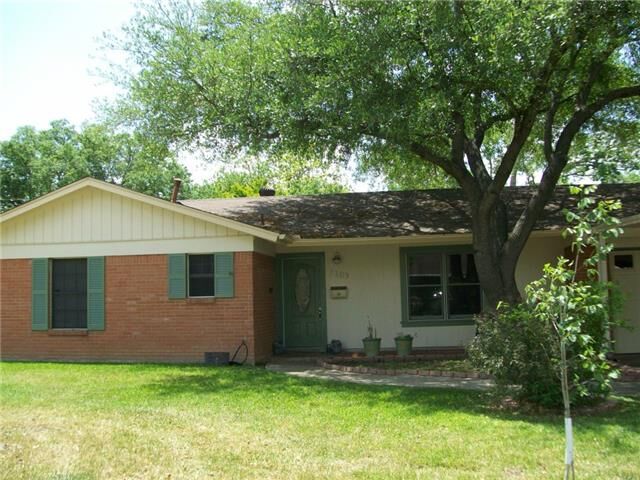 Property Photo:  2103 Lanier  TX 78757 