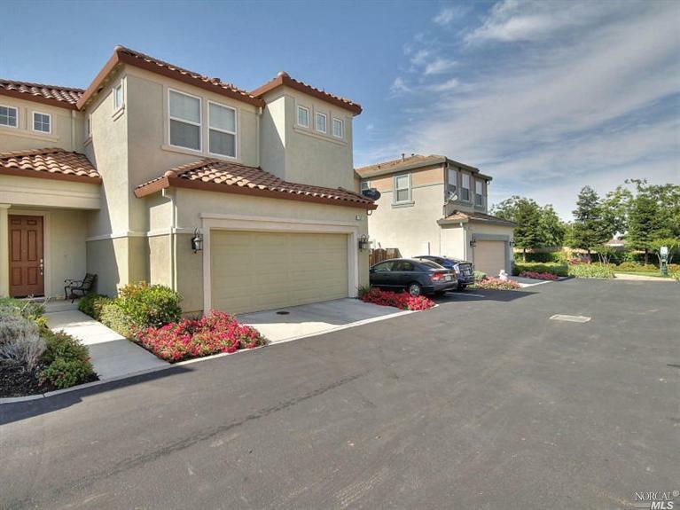 Property Photo:  137 Primivito Court  CA 95687 