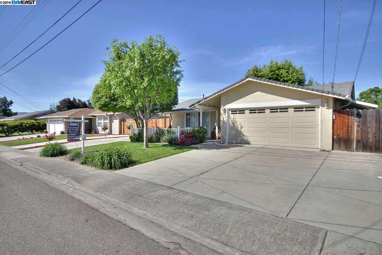 Property Photo:  7316 Dover Ln  CA 94568-2050 