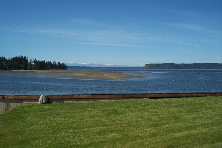 6908 Totem Beach Loop Road  Marysville WA 98271 photo