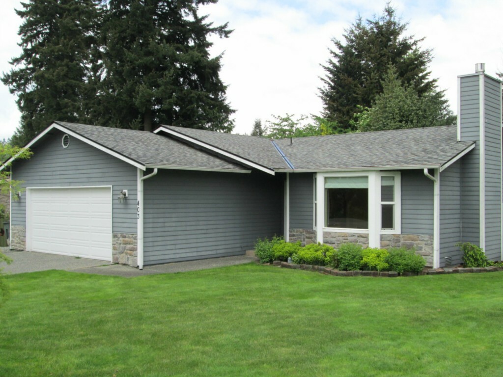 Property Photo: 403 72nd St SE WA 98203