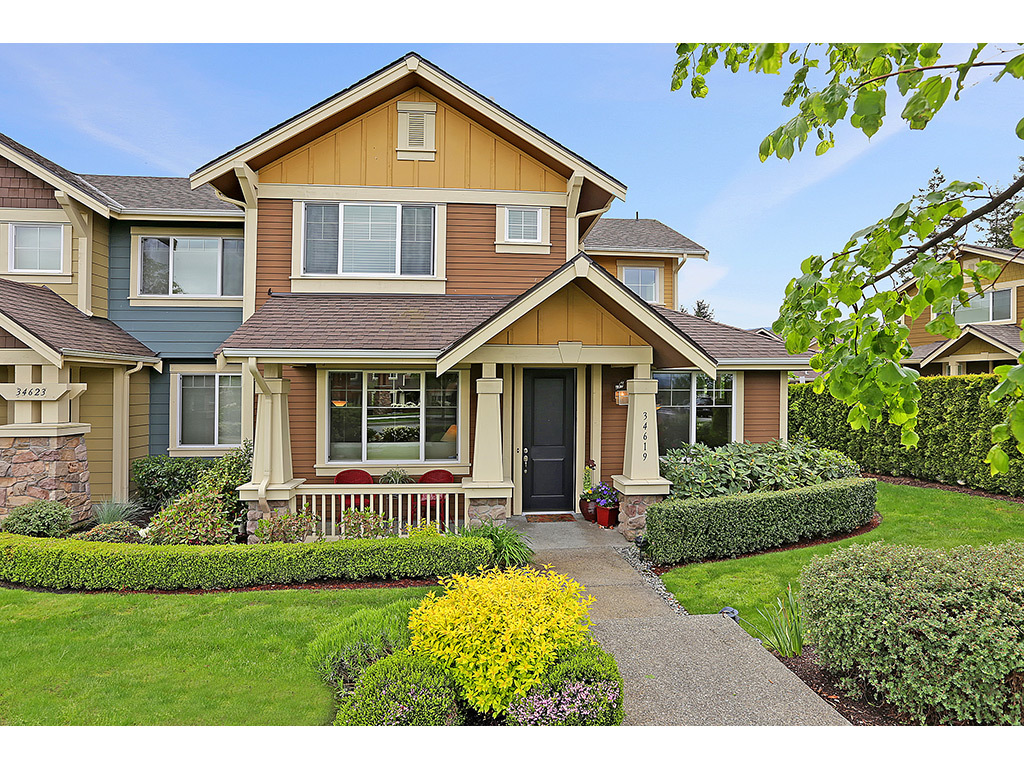 Property Photo: 34619 SE Jeffs St WA 98065