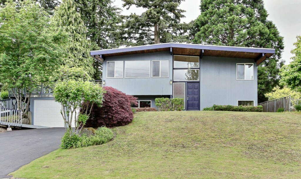 Property Photo:  25239 45th Place S  WA 98032 