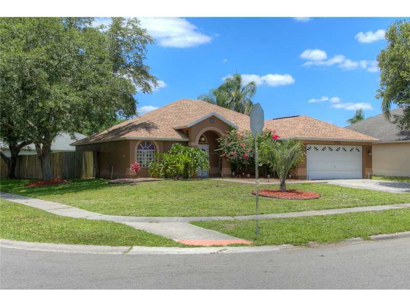 Property Photo:  18502 Otterwood Avenue  FL 33647 