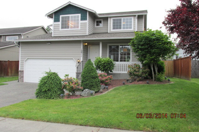 Property Photo:  10911 184th Ave E  WA 98391 