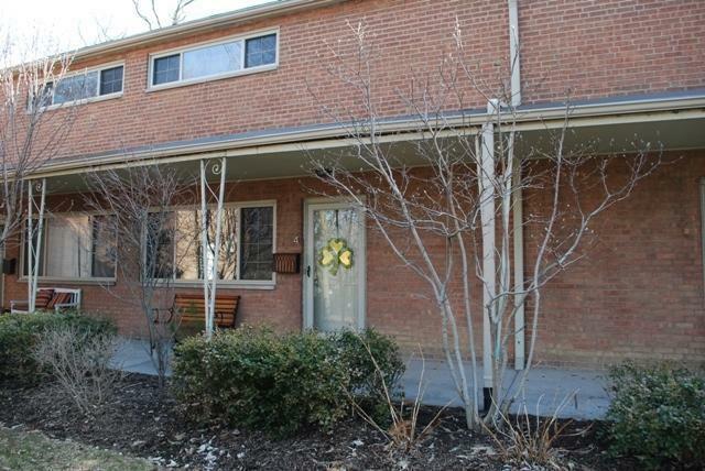 Property Photo:  2551 Charing Road 4  OH 43221 