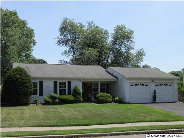 Property Photo:  5 Briartwist Lane  NJ 07731 