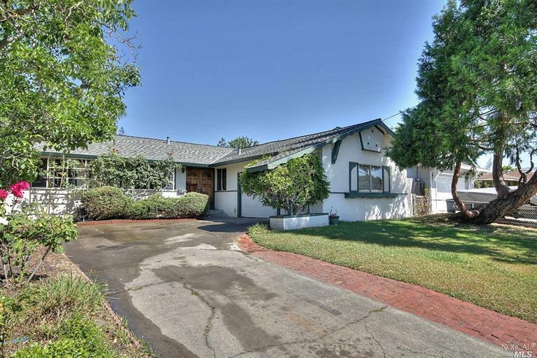 Property Photo:  1505 Weaverly Drive  CA 94954 