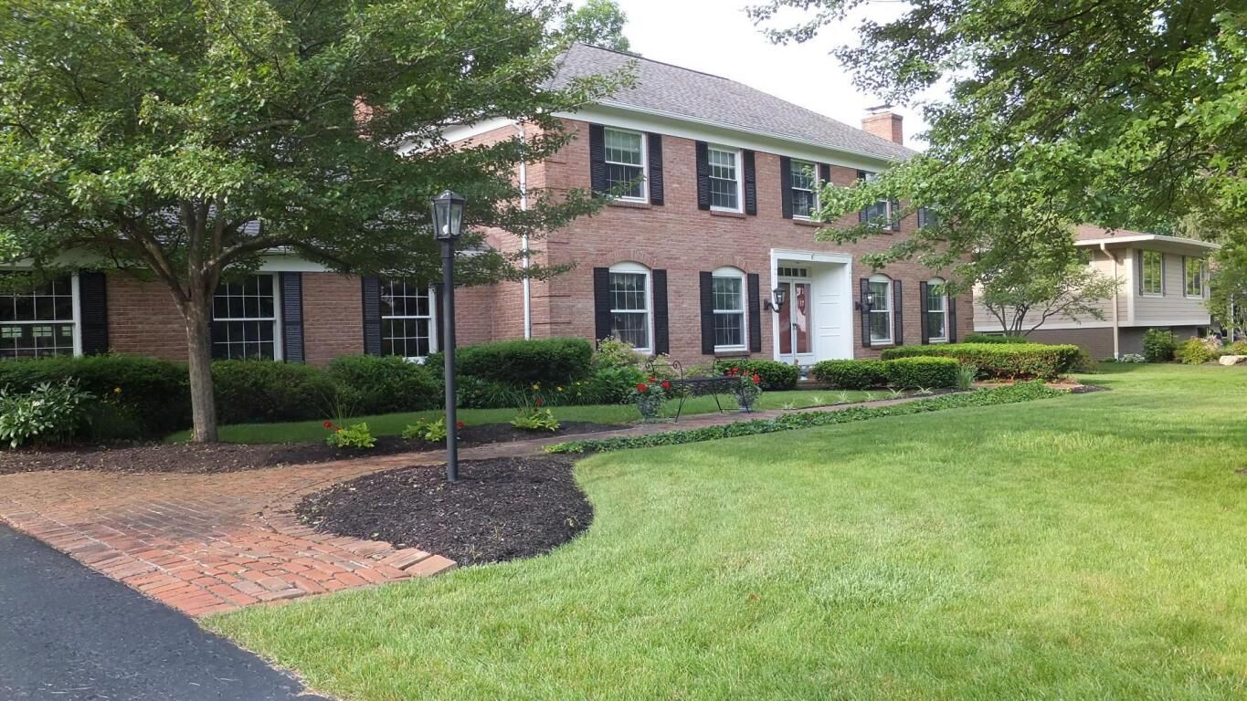 Property Photo:  1411 Clubview N Boulevard  OH 43235 