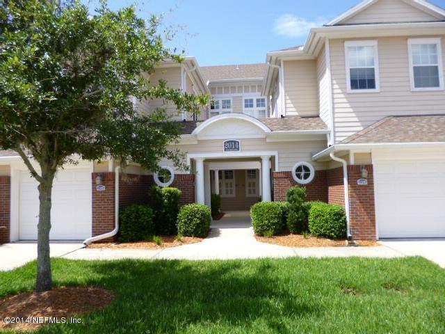 Property Photo:  2014 Pond Ridge Court 1103  FL 32003 