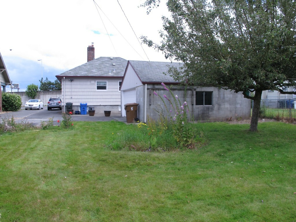 Property Photo: 3816 S Sheridan WA 98418