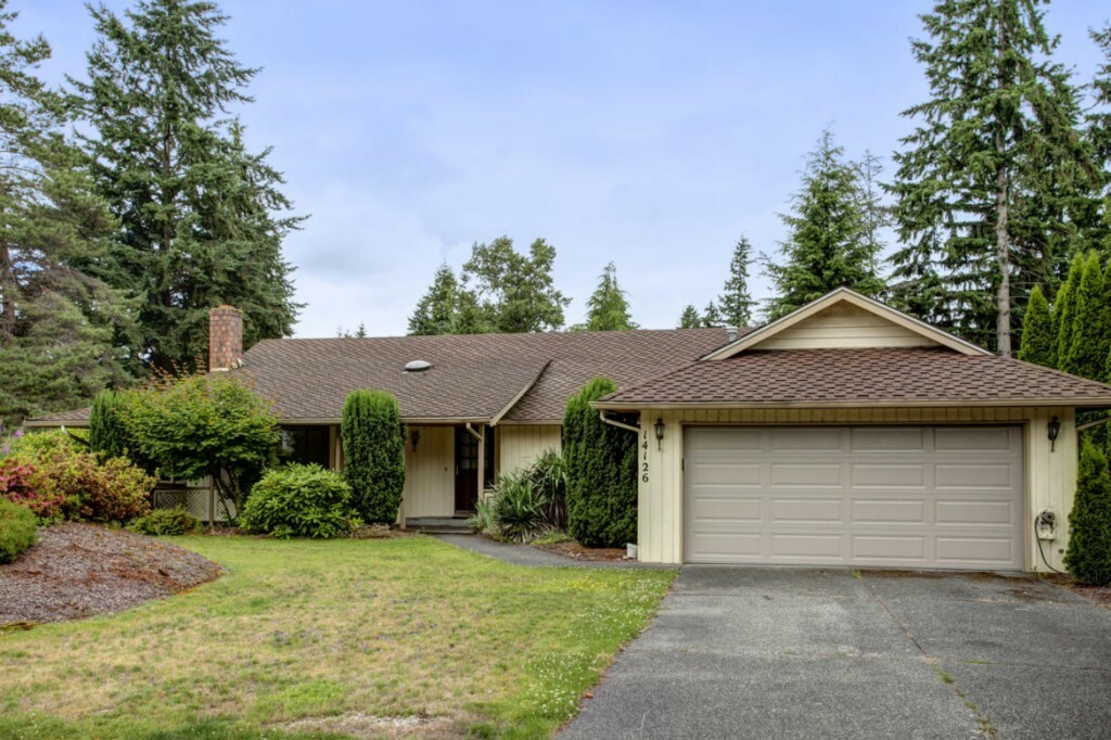 Property Photo:  14126 20th Dr SE  WA 98012 