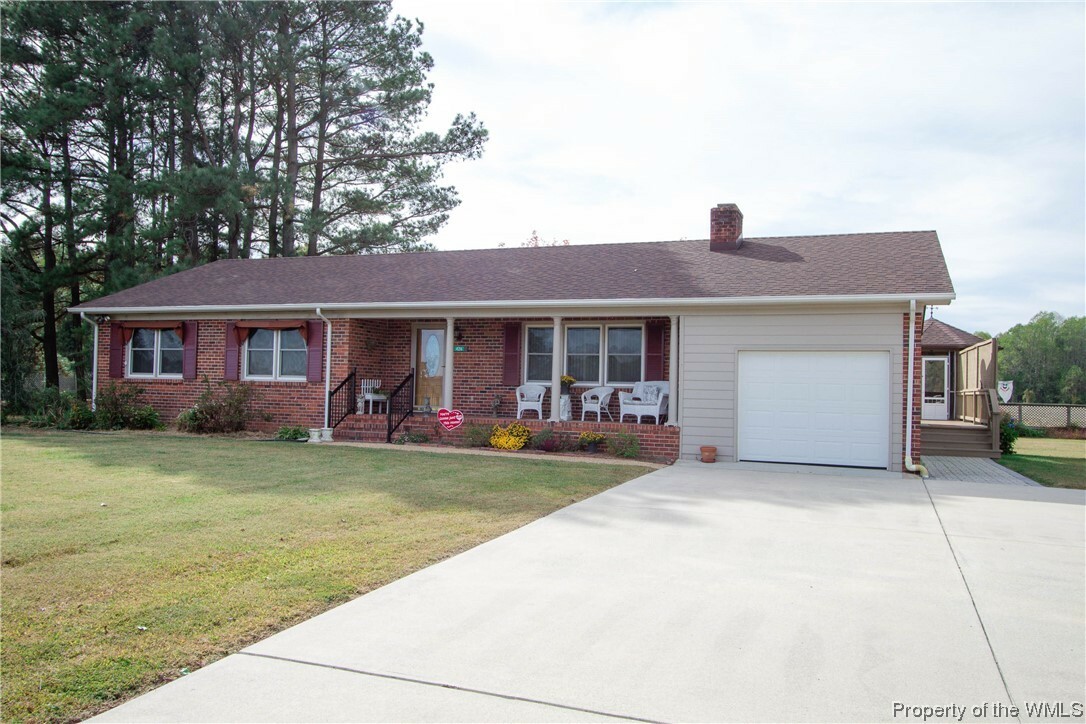 Property Photo:  426 Lara Road  VA 22503 