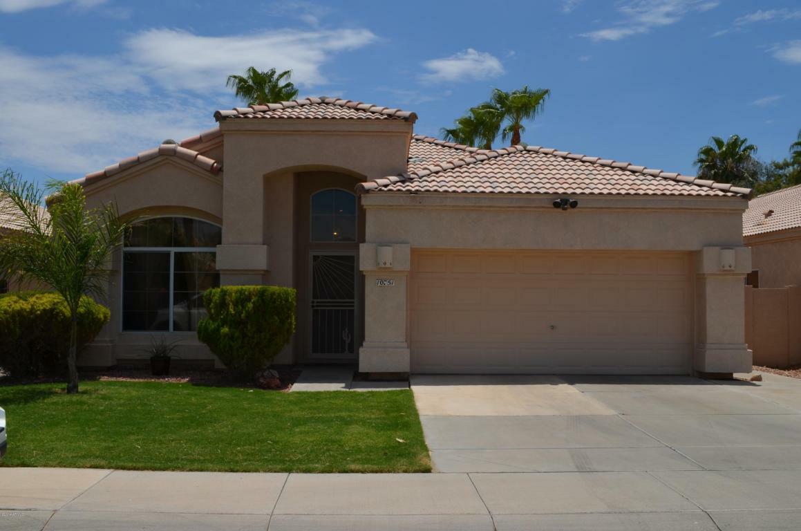 Property Photo:  10751 W Bermuda Drive  AZ 85392 