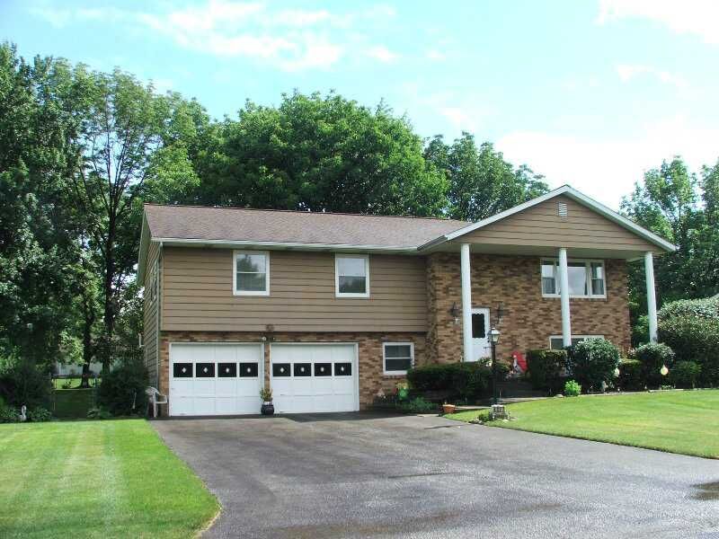 Property Photo:  4377 Ridge Parkway  PA 16510 