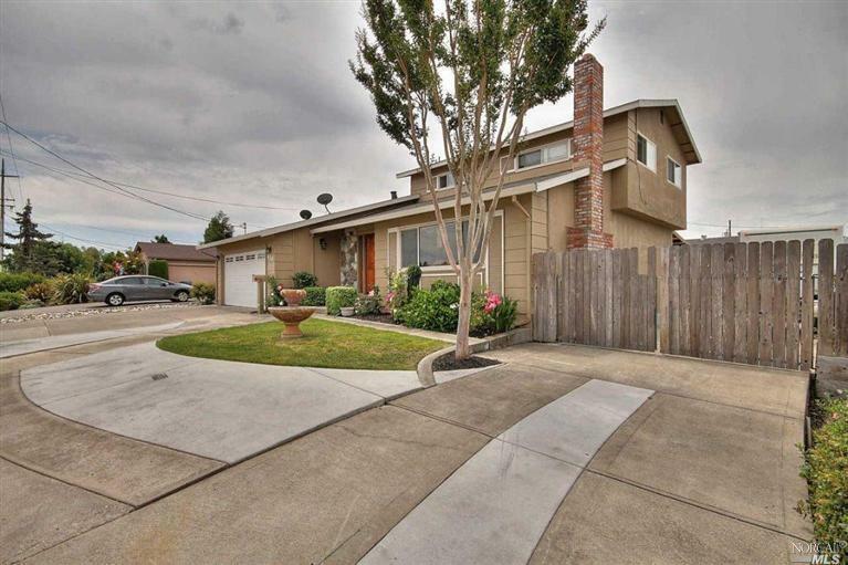 Property Photo:  424 Ely Boulevard  CA 94954 