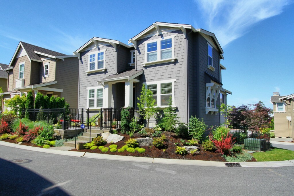 Property Photo: 10605 NE 65th Lane WA 98033