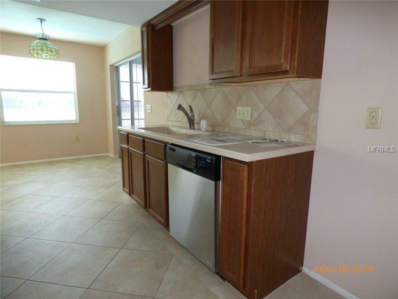 Property Photo:  1733 Lakeside Drive  FL 34293 