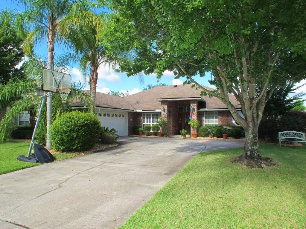 Property Photo:  277 Village Green Avenue  FL 32259 