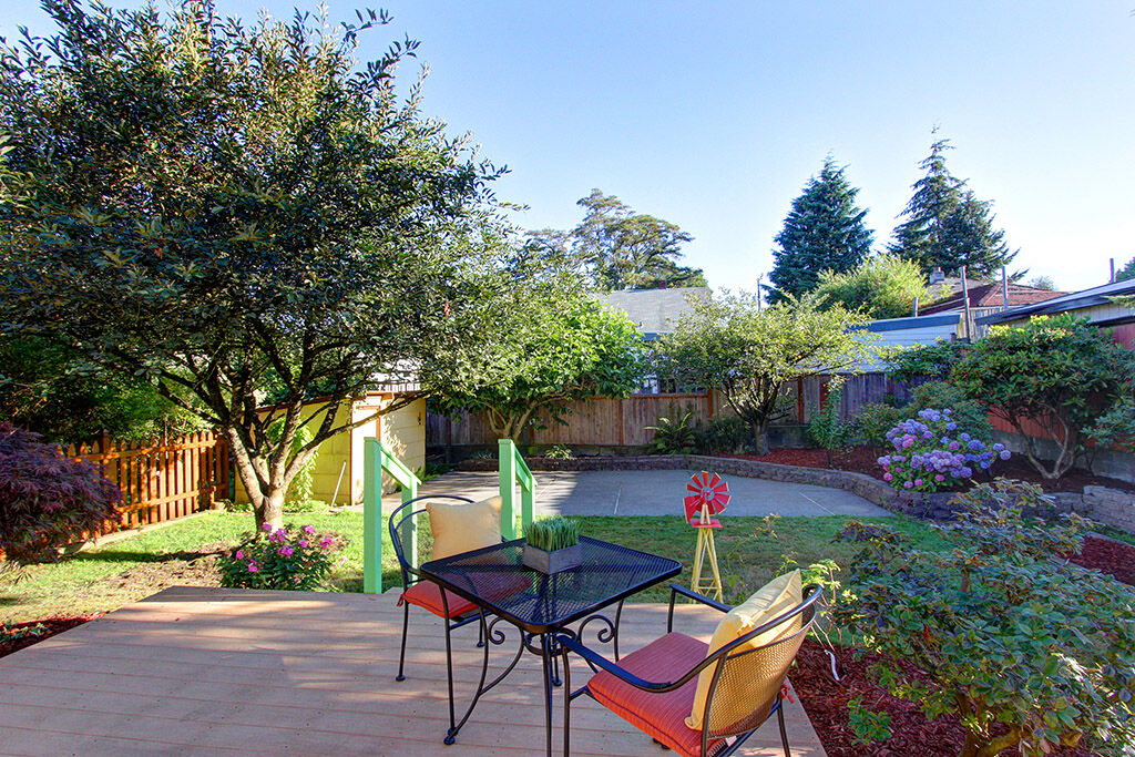 Property Photo: 202 NW 100th Street WA 98177