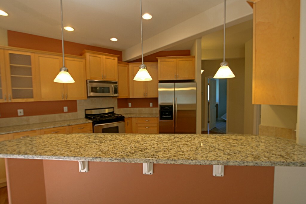 Property Photo: 1810 Lindsay Lp WA 98274