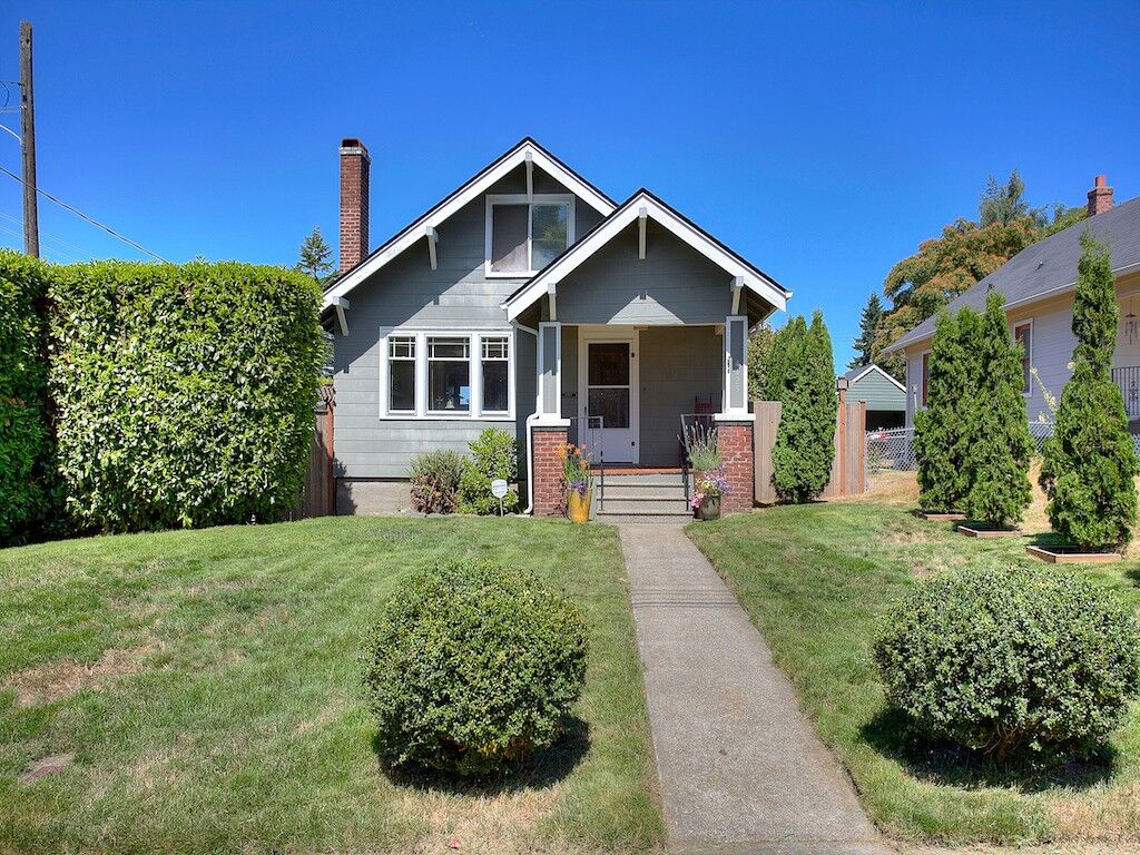 Property Photo: 4423 N 26th St WA 98407