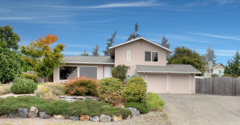 Property Photo:  1241 Queets Dr  WA 98333 