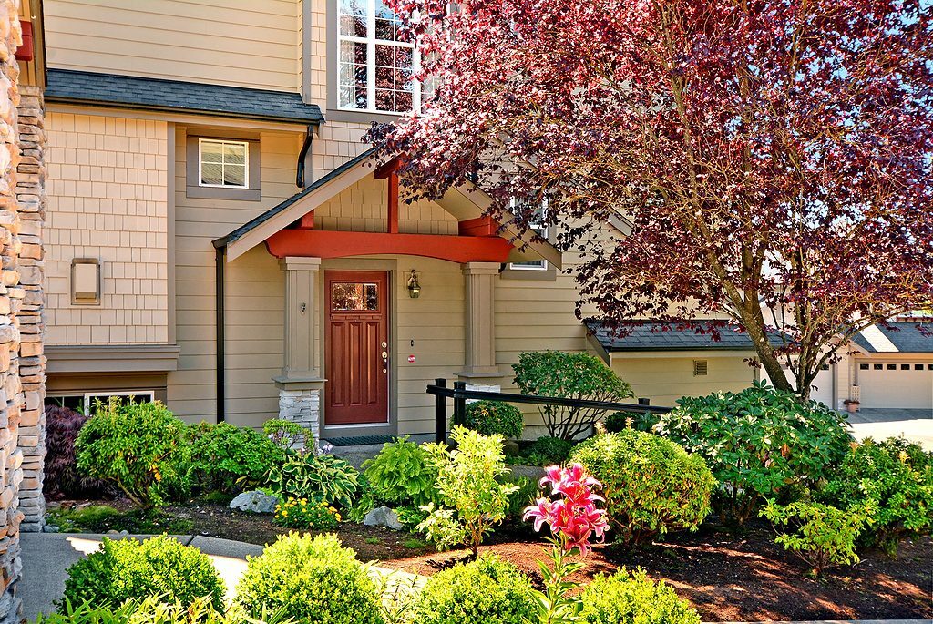 Property Photo:  13824 N Creek Dr 2401  WA 98012 