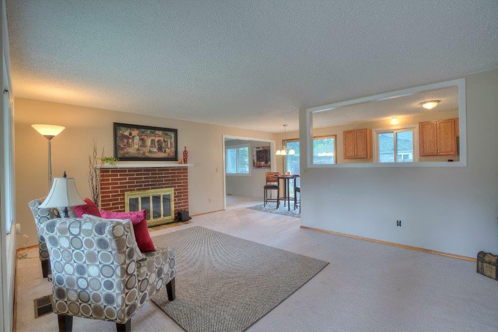 Property Photo:  806 S 120th St  WA 98168 