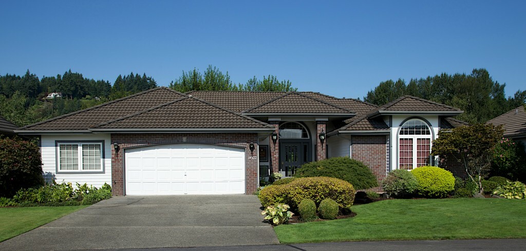 Property Photo:  14902 145th Av Ct E  WA 98360 